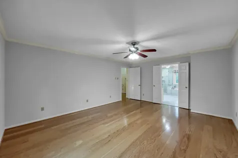92 S Bonneymead Circle The Woodlands TX 77381