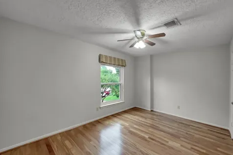 92 S Bonneymead Circle The Woodlands TX 77381