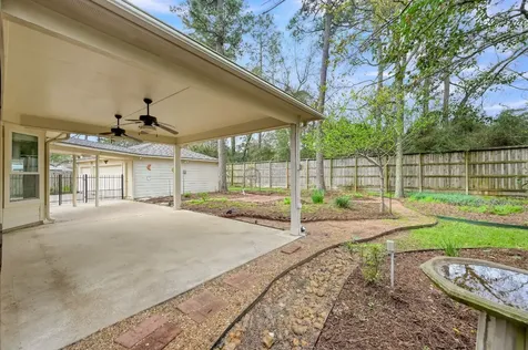 92 S Bonneymead Circle The Woodlands TX 77381