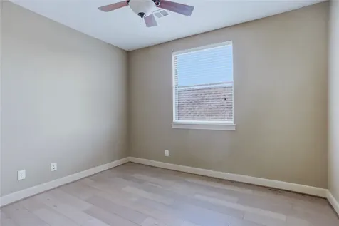 1603 W 14th Street Houston TX 77008