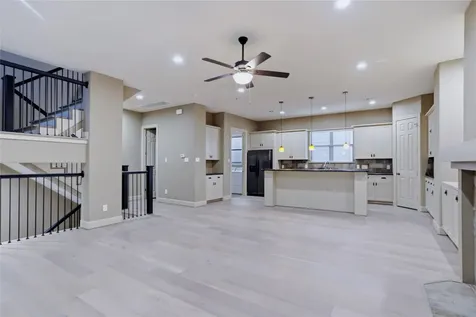 1603 W 14th Street Houston TX 77008