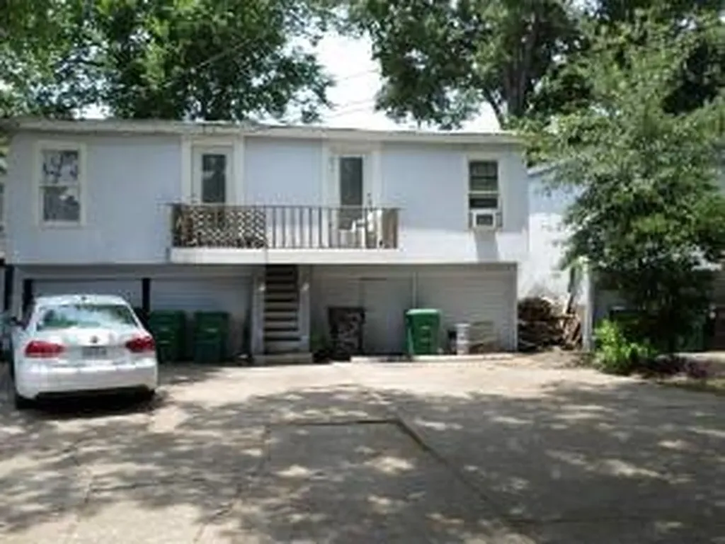 1826 1/2 W Main Street 2 Houston TX 77098