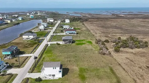 18047 Shaman Drive Galveston TX 77554
