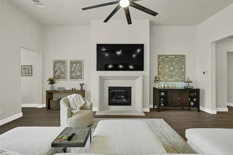 5019 Golden Peach Road Manvel TX 77578