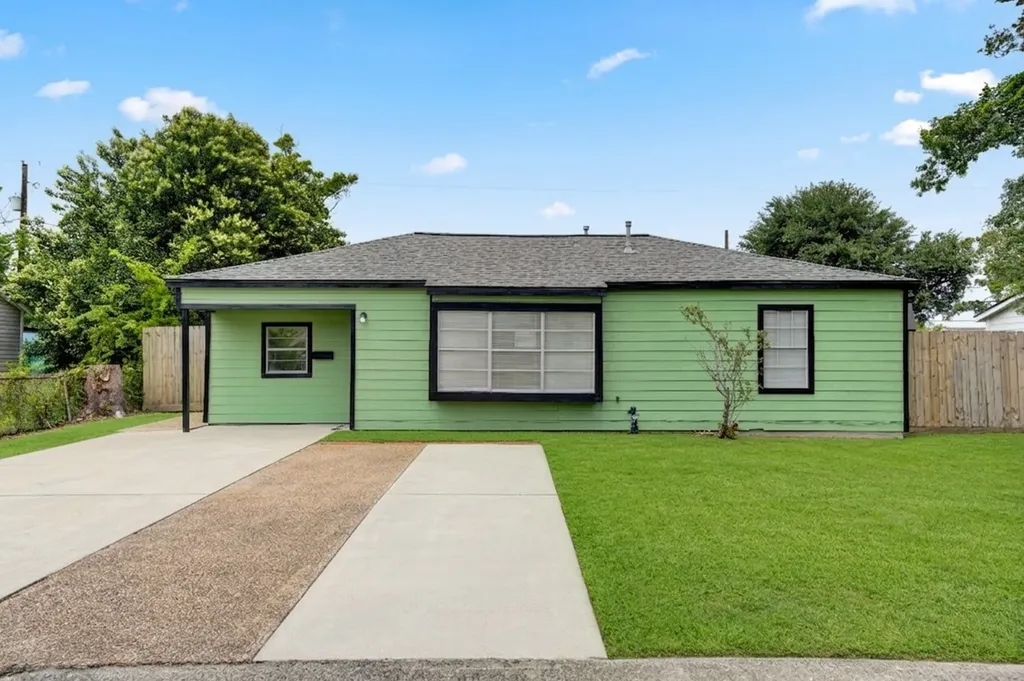 2205 Kingsdale Drive Deer Park TX 77536