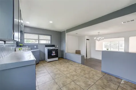 2205 Kingsdale Drive Deer Park TX 77536