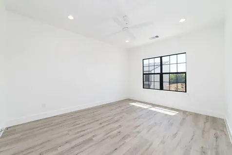 11940 S Hoa Sen Circle Houston TX 77072