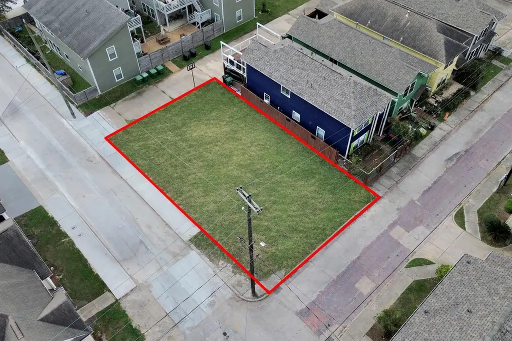 1301 & 1303, 0 Andrews,mathews Street Houston TX 77019
