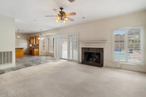 124 Lake Point Drive League City TX 77573