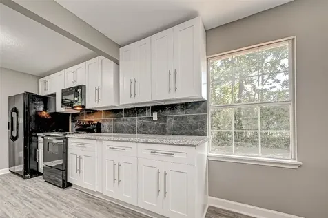 14572 Hasara Unit A And B Lane Willis TX 77378