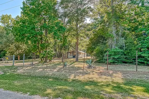 14572 Hasara Unit A And B Lane Willis TX 77378
