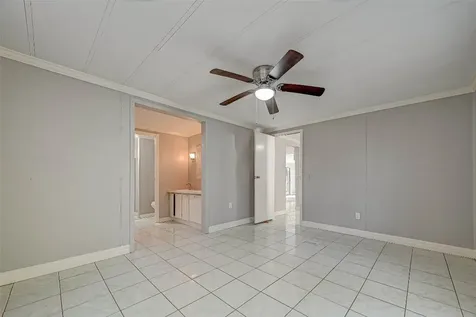 14572 Hasara Unit A And B Lane Willis TX 77378