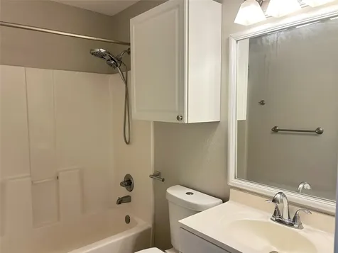 22813 Buena Street Galveston TX 77554