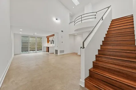 2321 Commonwealth Street Houston TX 77006