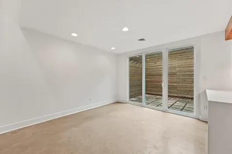 2321 Commonwealth Street Houston TX 77006