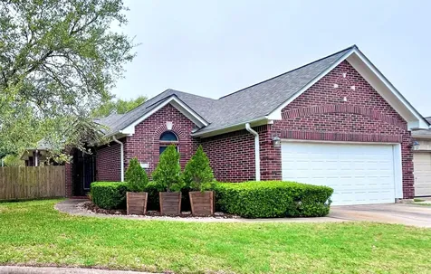 1914 Emerald Court Houston TX 77094