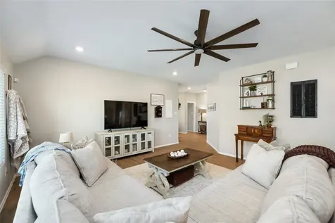 7206 Oakmont Avenue Baytown TX 77523