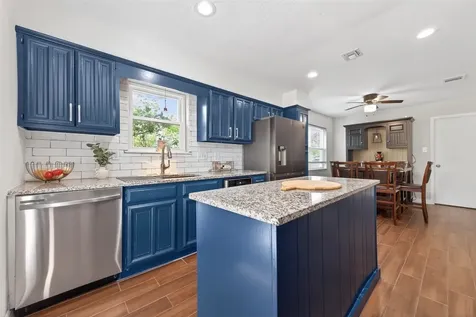 5722 Arncliffe Drive Houston TX 77088