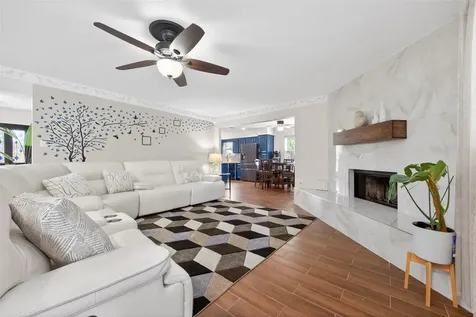 5722 Arncliffe Drive Houston TX 77088