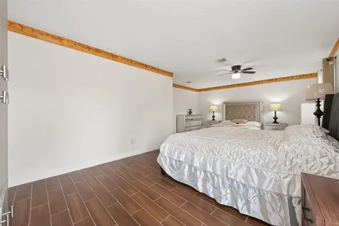 5722 Arncliffe Drive Houston TX 77088