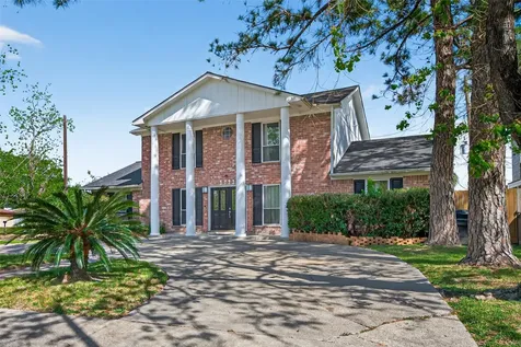 5722 Arncliffe Drive Houston TX 77088