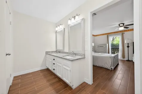 5722 Arncliffe Drive Houston TX 77088