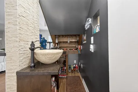 5722 Arncliffe Drive Houston TX 77088