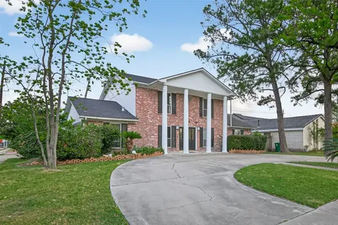 5722 Arncliffe Drive Houston TX 77088
