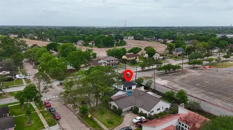 5722 Arncliffe Drive Houston TX 77088