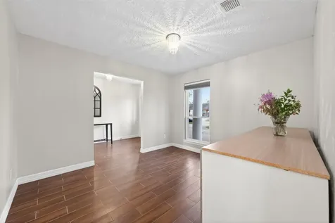 5722 Arncliffe Drive Houston TX 77088