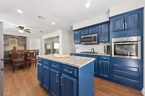 5722 Arncliffe Drive Houston TX 77088
