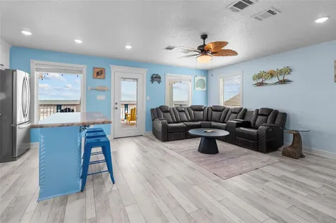 622 Fin Alley Surfside Beach TX 77541