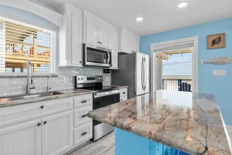 622 Fin Alley Surfside Beach TX 77541