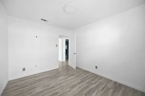 5919 Van Fleet Street Houston TX 77033