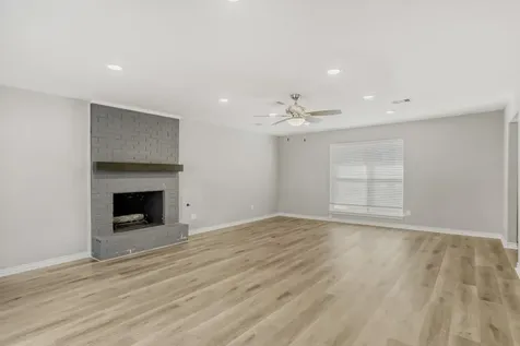 28943 Enchanted Drive Shenandoah TX 77381