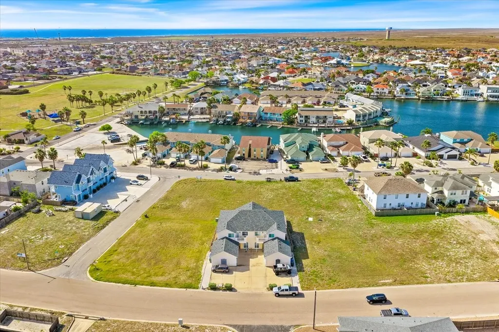 13997 Ports O Call Drive, Unit C Corpus Christi TX 78418