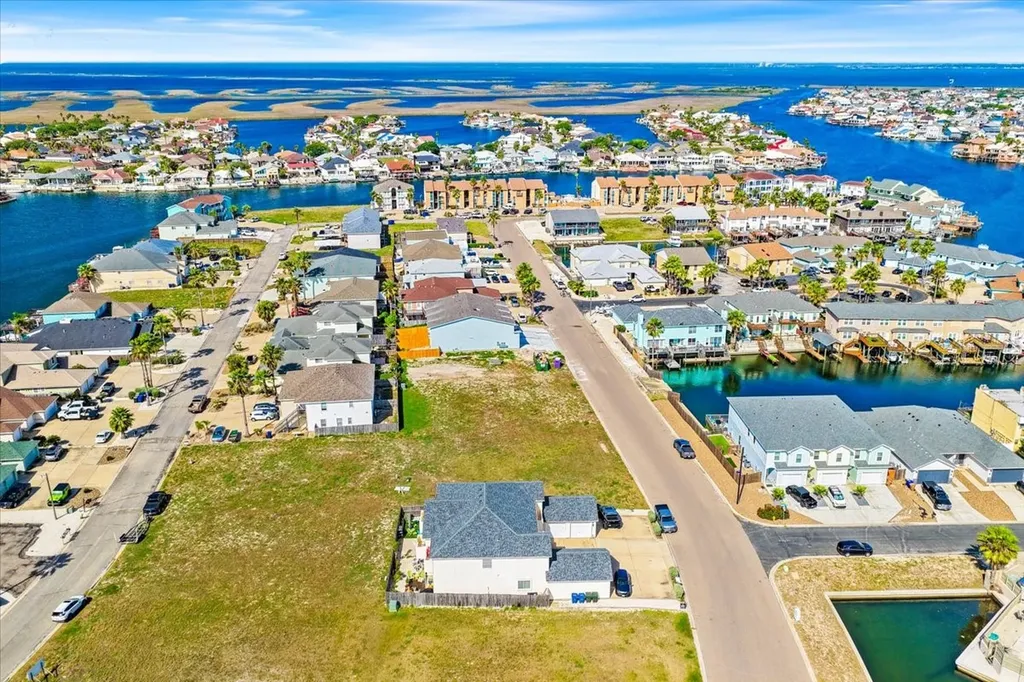 13997 Ports O Call Drive, Unit C Corpus Christi TX 78418