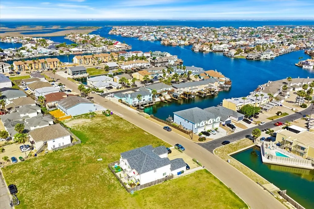 13997 Ports O Call Drive, Unit C Corpus Christi TX 78418