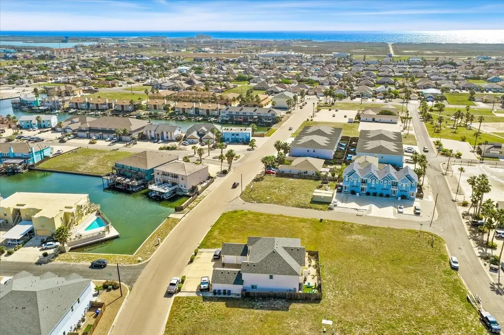13997 Ports O Call Drive, Unit C Corpus Christi TX 78418