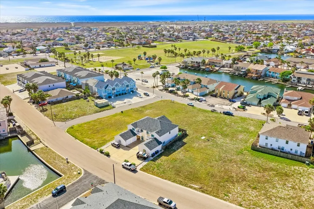 13997 Ports O Call Drive, Unit C Corpus Christi TX 78418