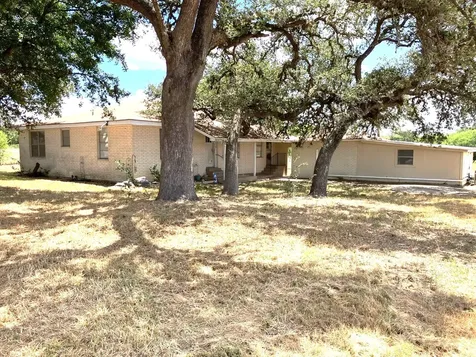 487 Us Highway 77a N Cuero TX 77954