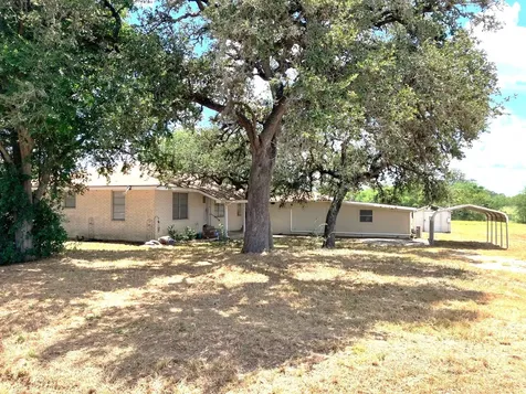 487 Us Highway 77a N Cuero TX 77954