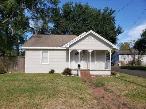 712 E Lobit Street Baytown TX 77520