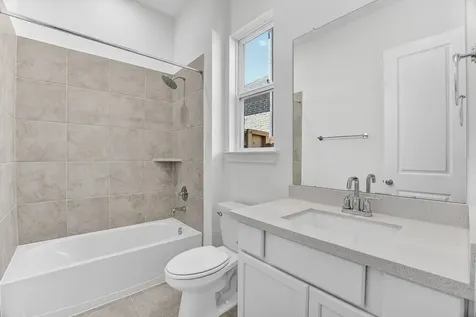 1677 Birch Lake Bend Friendswood TX 77546