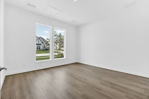 1677 Birch Lake Bend Friendswood TX 77546