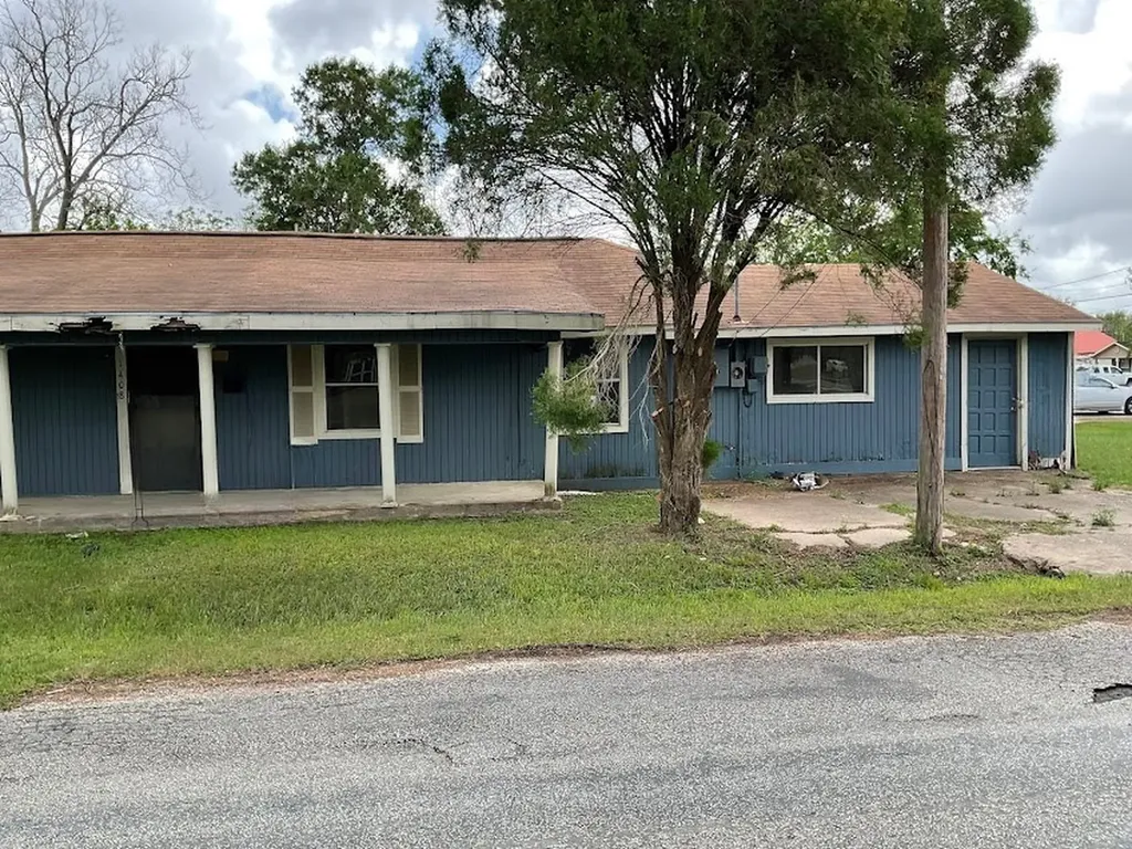 1408 Austin Street Bay City TX 77414