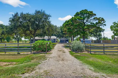9205 County Road 273 East Bernard TX 77435