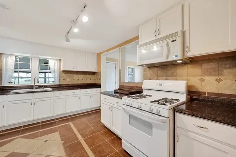 9205 County Road 273 East Bernard TX 77435