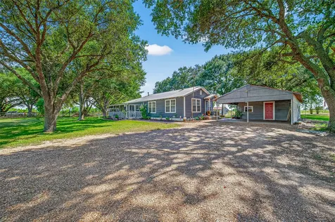 9205 County Road 273 East Bernard TX 77435
