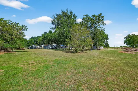 9205 County Road 273 East Bernard TX 77435